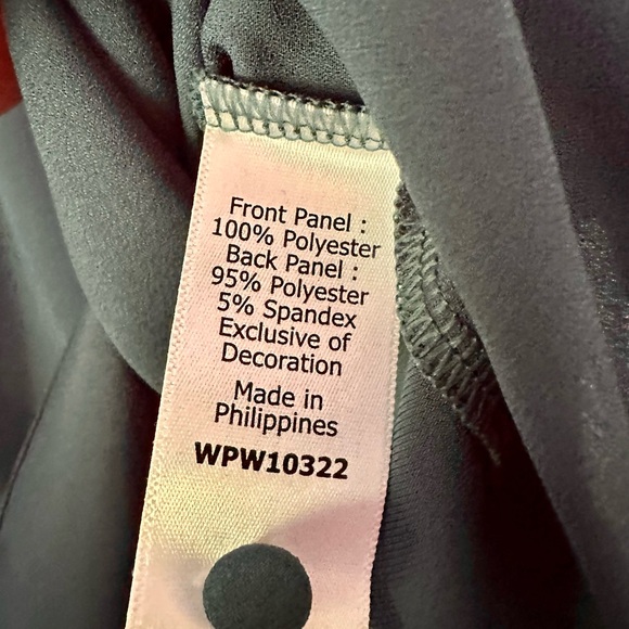 Green Sleeveless Top - Mixed Media - Picture 5 of 5